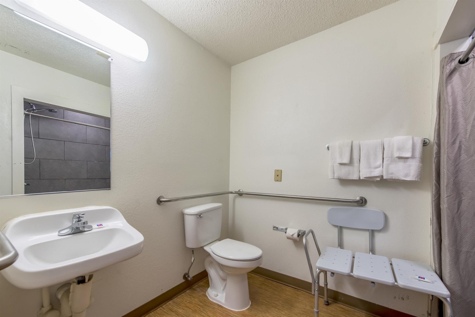 Motel 6 Indianapolis Carmel Buitenkant foto
