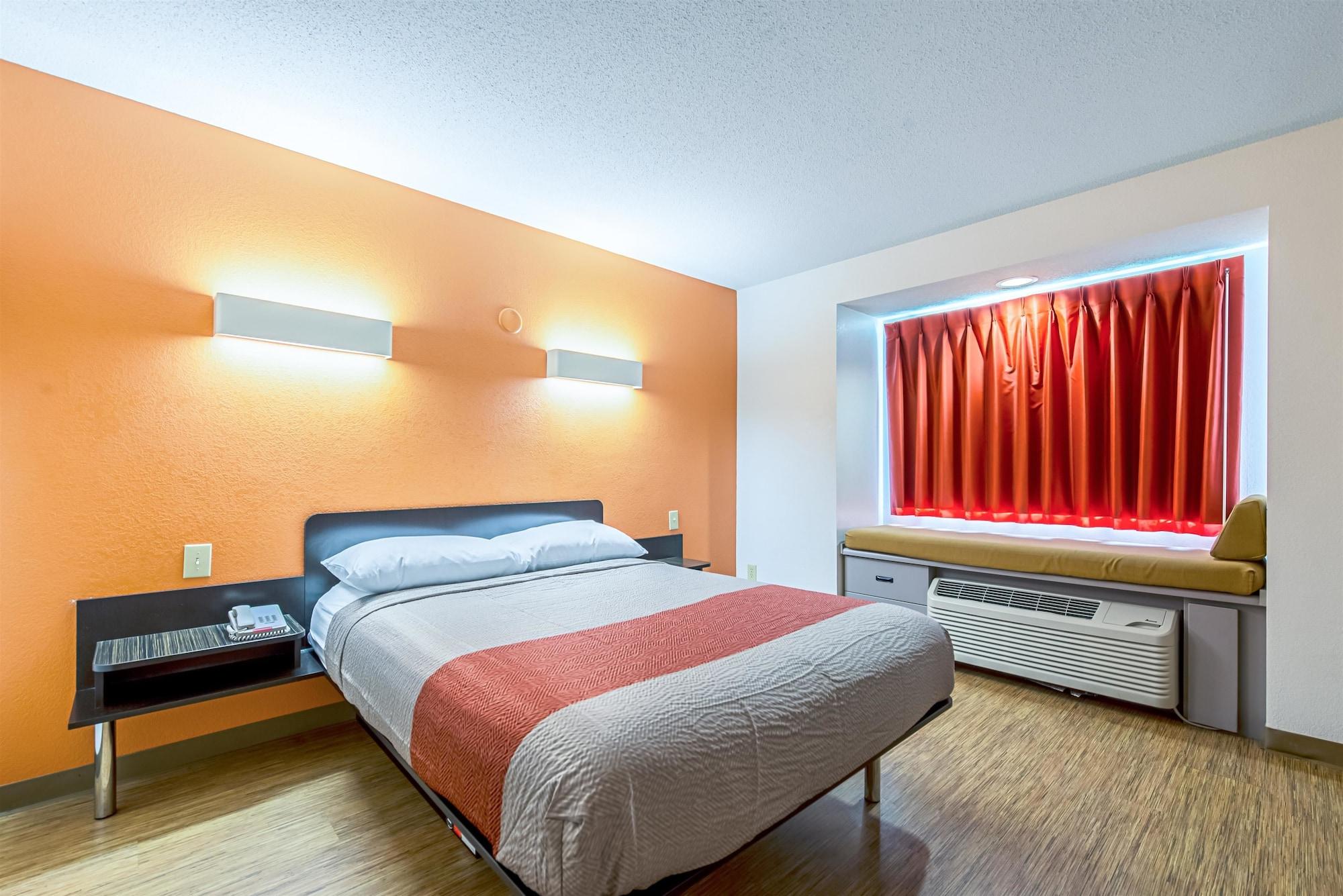 Motel 6 Indianapolis Carmel Buitenkant foto