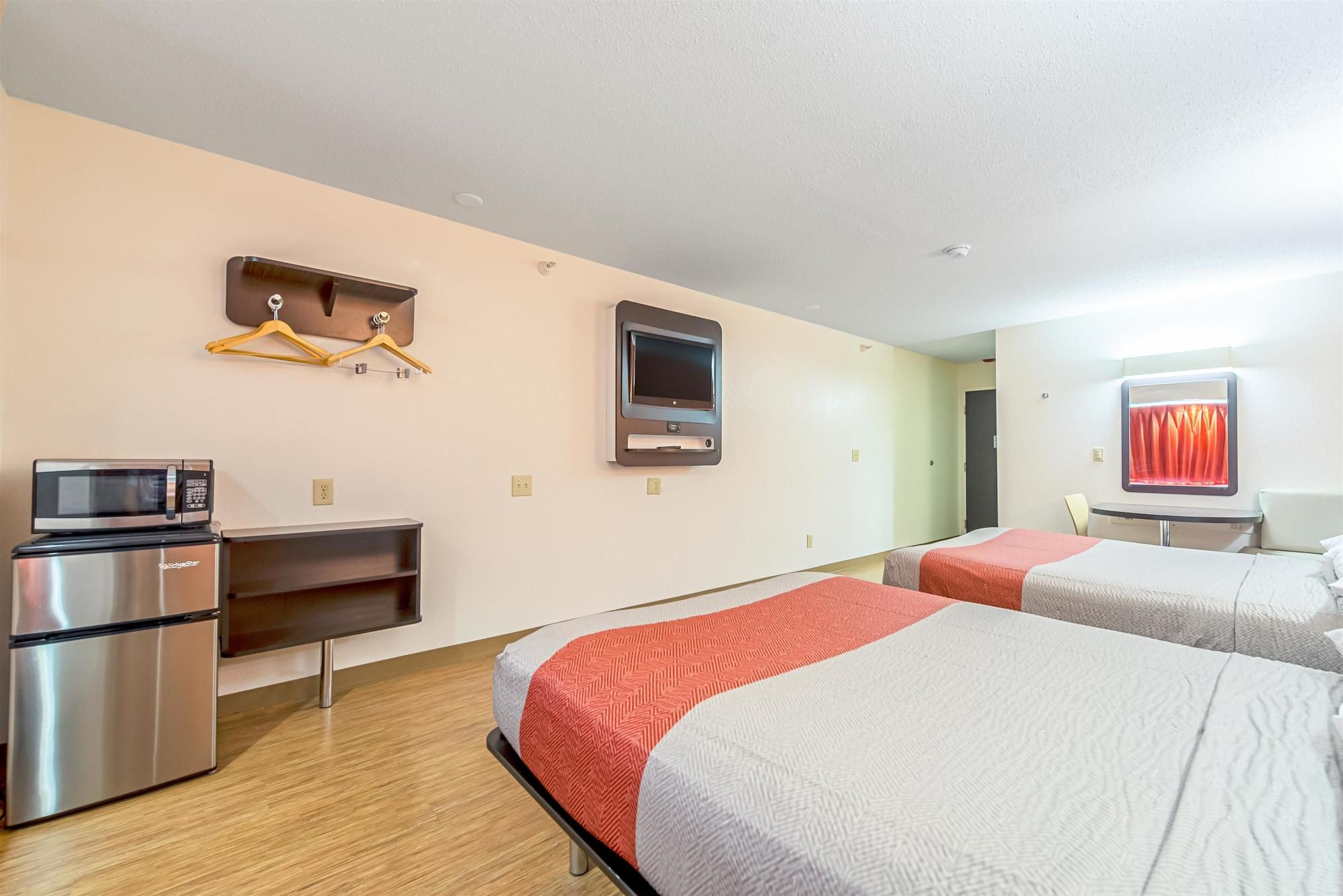 Motel 6 Indianapolis Carmel Buitenkant foto