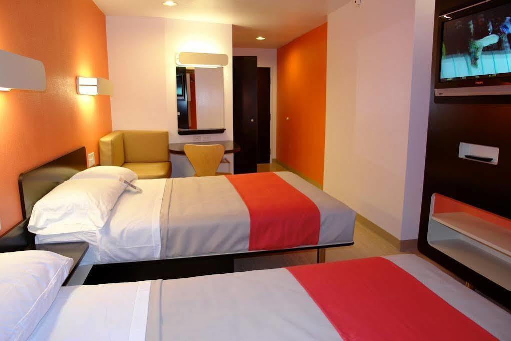 Motel 6 Indianapolis Carmel Buitenkant foto